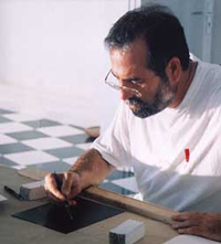 en el taller de grabado de Asilah, Marruecos 2004